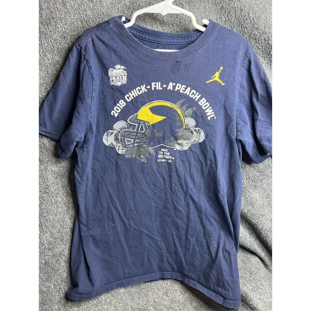 Nike Boy's Size Large Tee Michigan Wolverines Football T-Shirt 2018 Peach Bowl